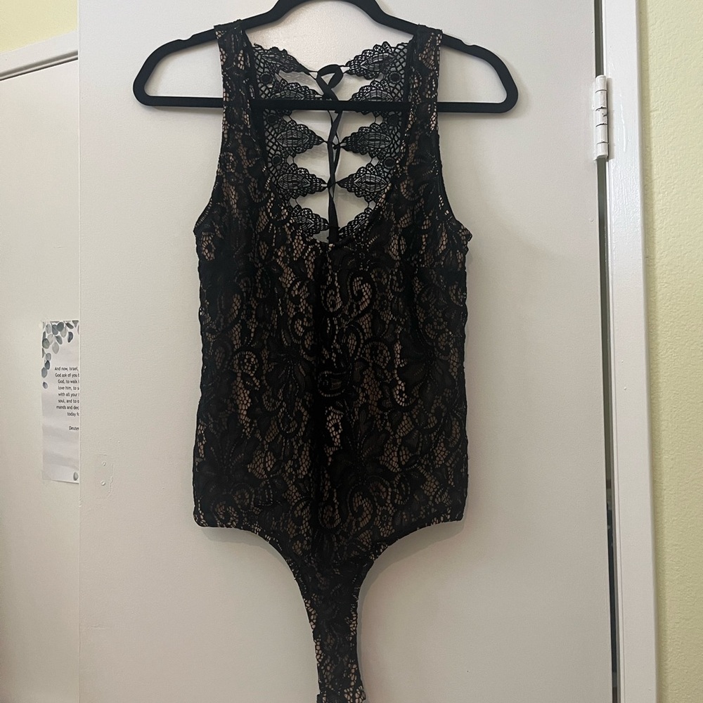 G by Guess Black Floral Lace-Up Sleeveless Bodysuit with Nude Lining